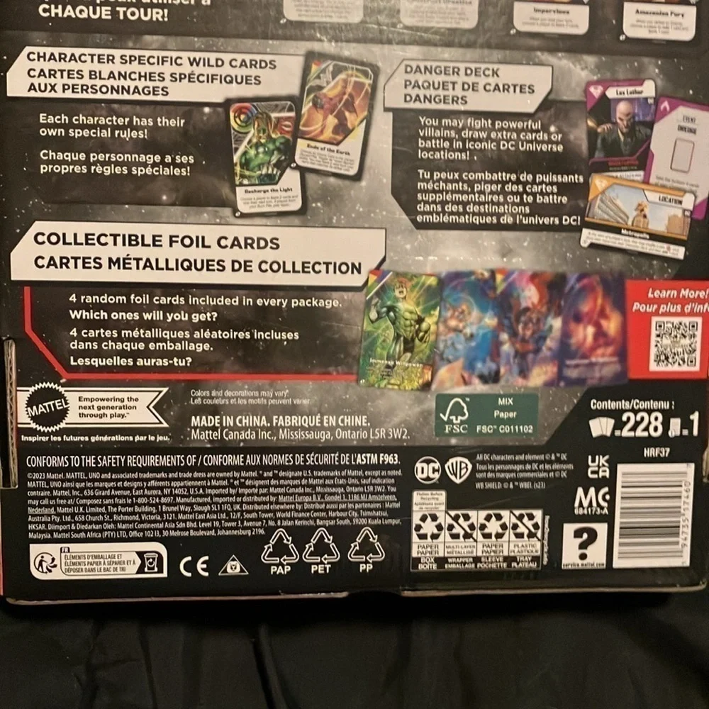 Mattel Games UNO Ultimate DC Card Game for Kids & Adults with 4 Character & More